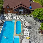 Astoria Hotel *